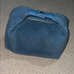 NWOT Faux Blue Sherpa button Handle Ulta Cosmetic Case bag